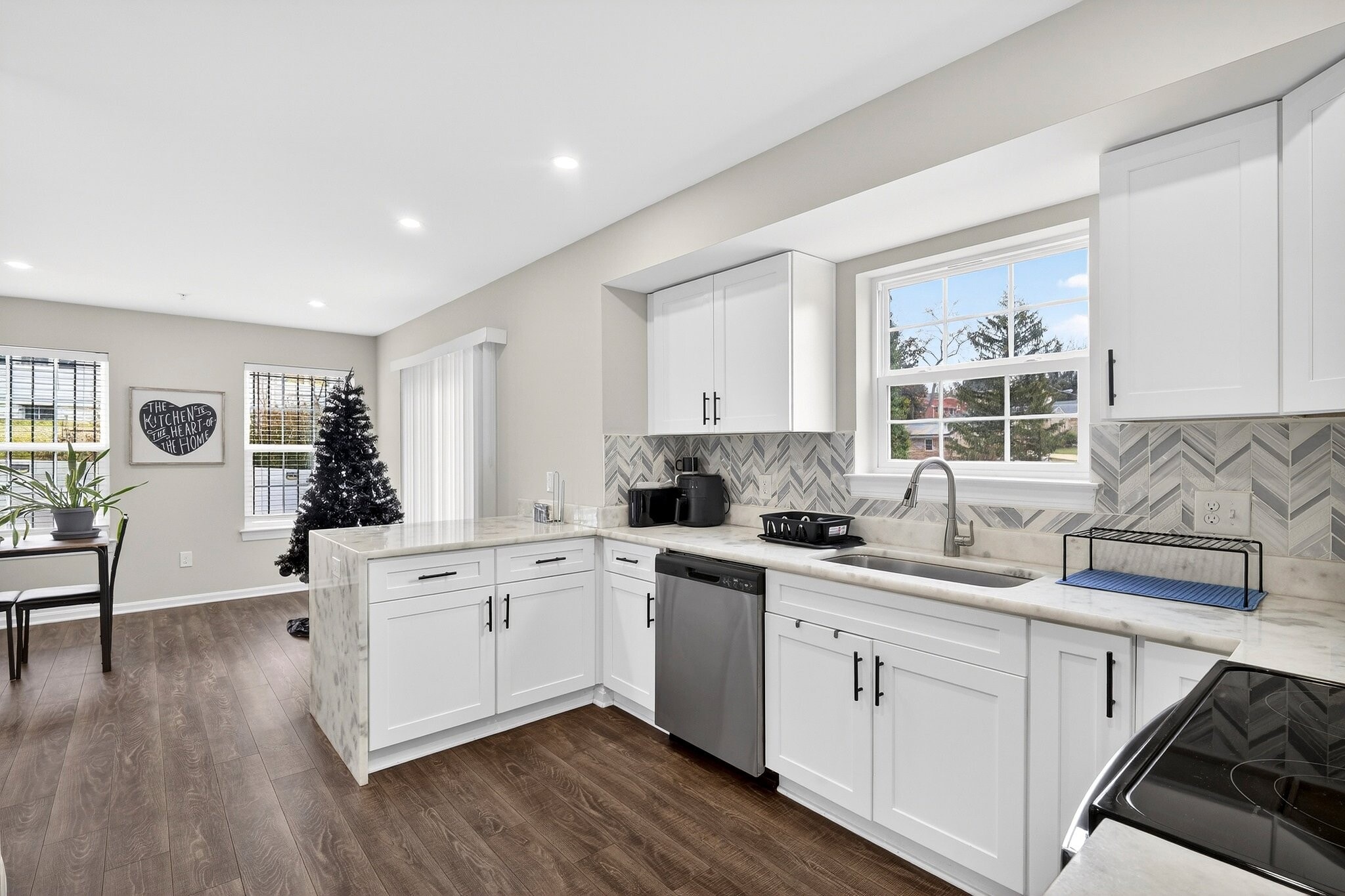 Building Photo - 4833 Gunther St