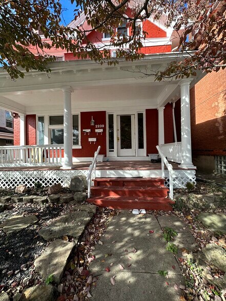 Primary Photo - 2239 Madison Ave