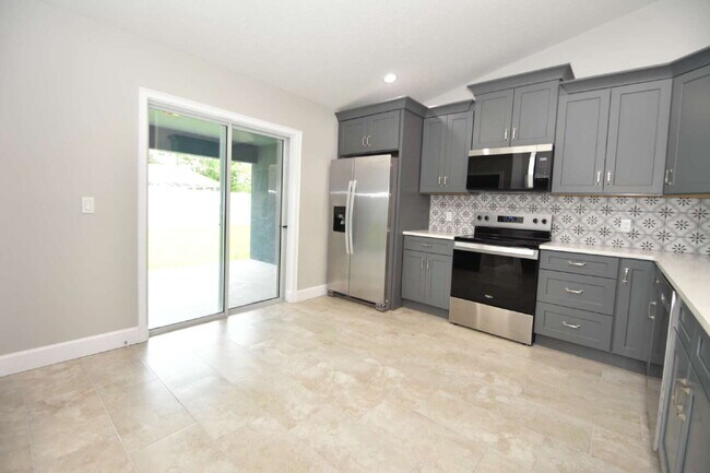 Building Photo - 86 Laramie Dr