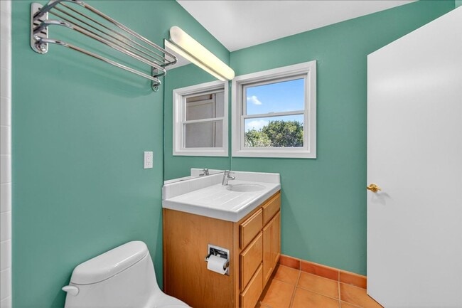 Building Photo - Gorgeous Executive Home Over Downtown Los Gatos