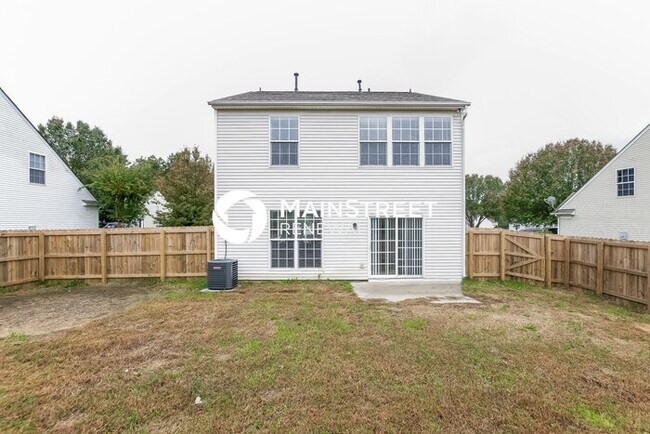Building Photo - 3 Bedroom Pet-Friendly Home in Charlotte, ...