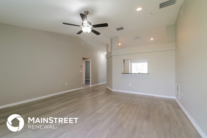 Building Photo - 1040 Condor Dr