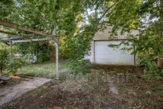 Building Photo - 4332 Fowler Ave