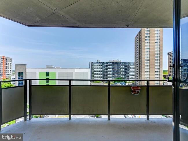 Building Photo - 205 E Joppa Rd