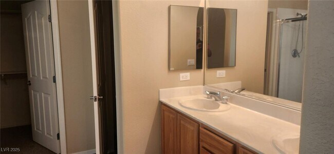 Building Photo - 6028 Stanton Summit Dr