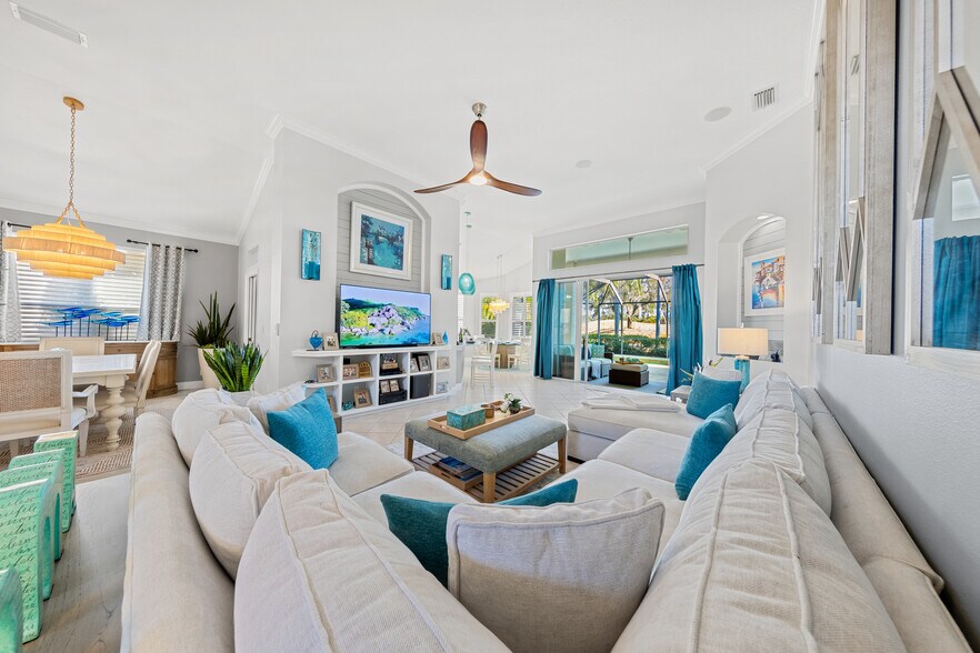 Building Photo - 7236 Orchid Island Pl