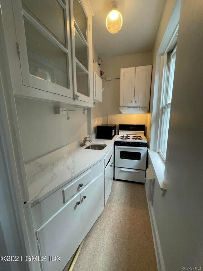 Building Photo - 271 Greenwich Ave