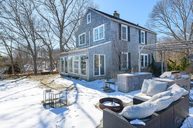 Building Photo - 56 N Cartwright Rd