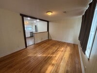 Building Photo - 816 Savage Rd