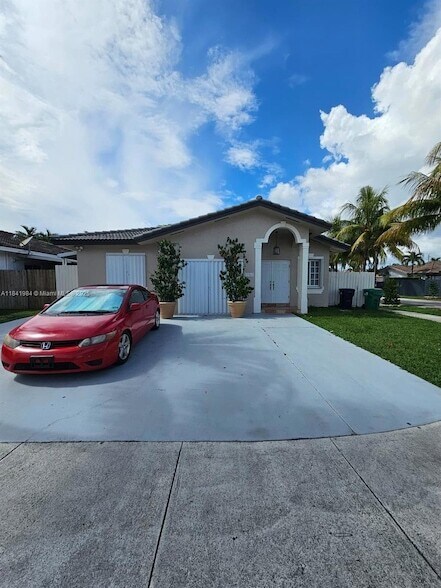 Primary Photo - 13 ST SW 13941 St