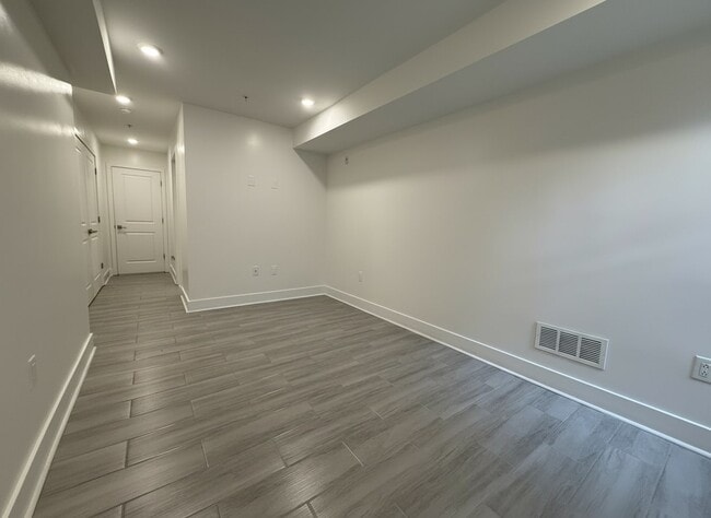 Building Photo - 2526 Cecil B. Moore Ave