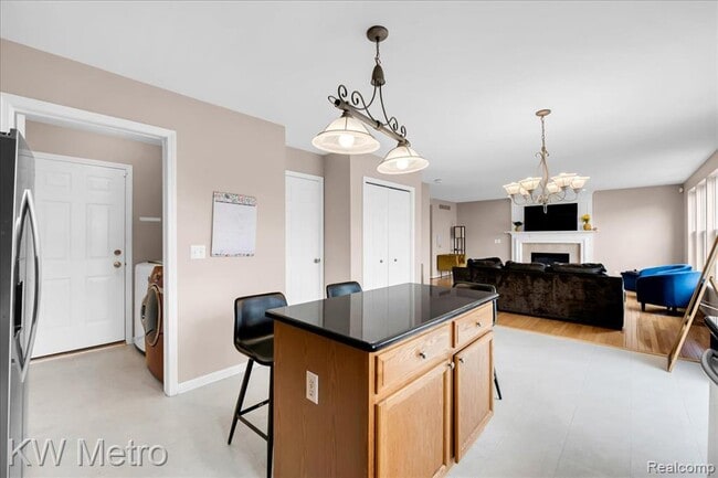 Building Photo - 7696 Henley Dr