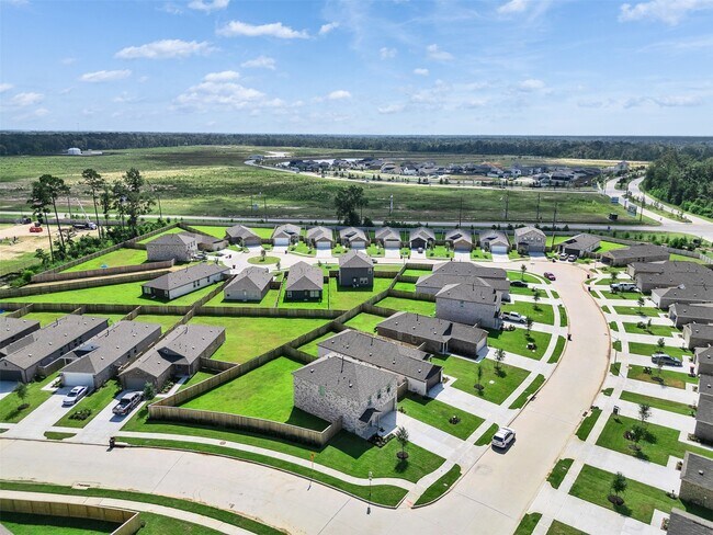 Building Photo - 921 Capracotta Dr