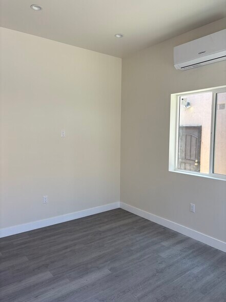 Building Photo - 314 N Market St