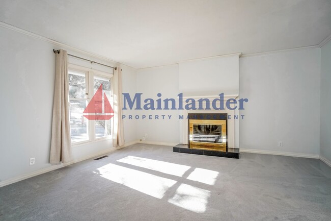 Building Photo - *PRICE REDUCTION* Beautiful 4 Bedroom Home with Terraced Backyard!