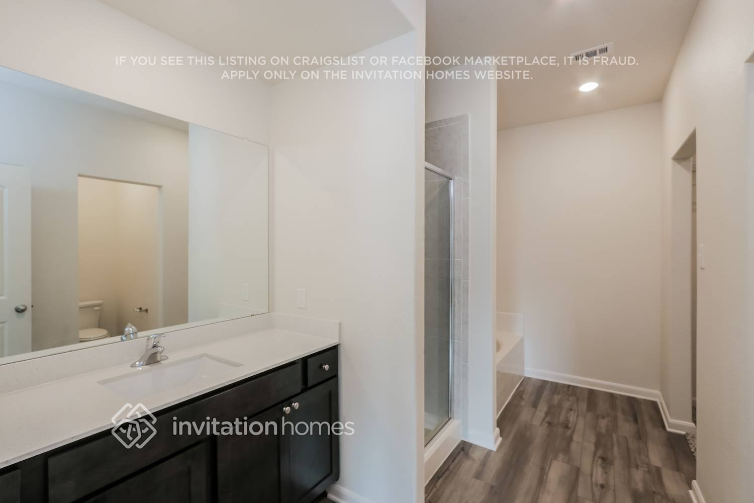 Building Photo - 3023 Chico Dr