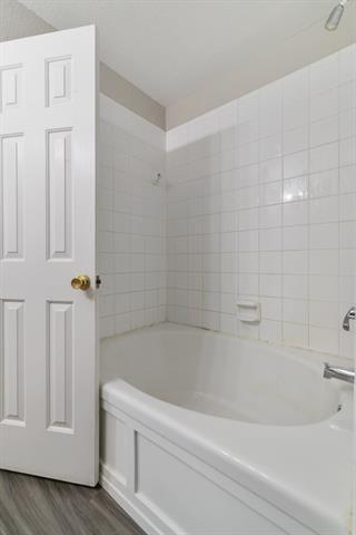 Building Photo - 2240 Northway