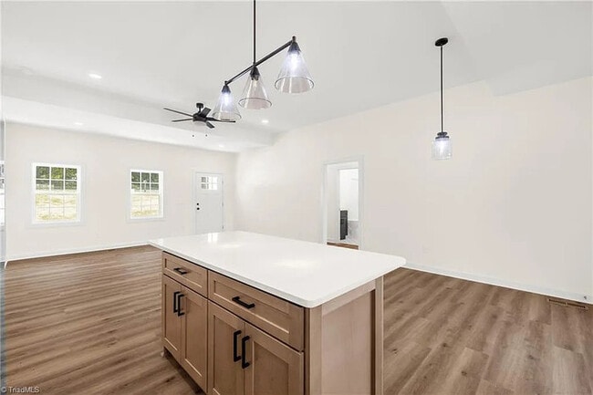 Building Photo - Earn Wealth While Leasing - Like a Homeowner - Lease to Own