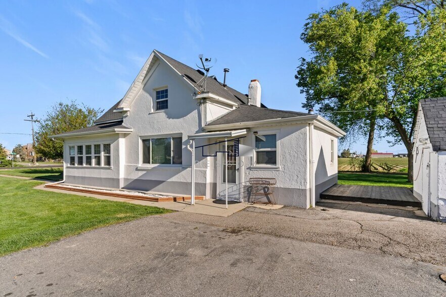 Building Photo - 1608 S 4700 W