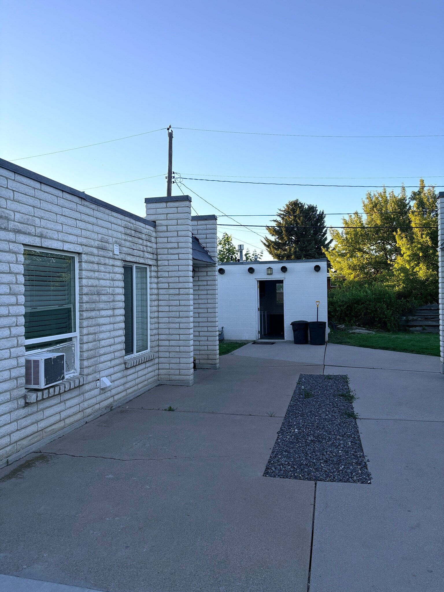 Side of building - 375 W 550 N