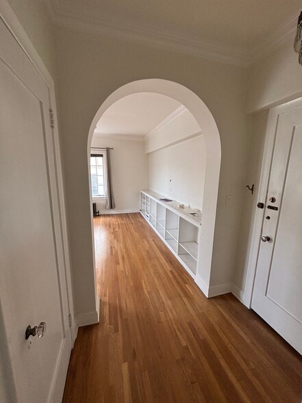arch to living room - 85 N Madison Ave
