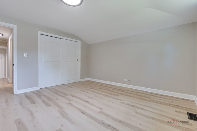 Building Photo - 4021 W Estes Ave