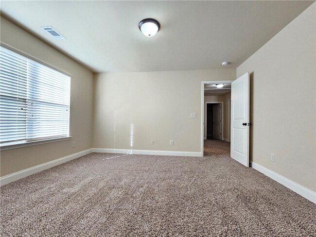 Building Photo - 2792 Misty Ivy Dr