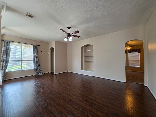 Building Photo - 18823 Brighton Trail Ln
