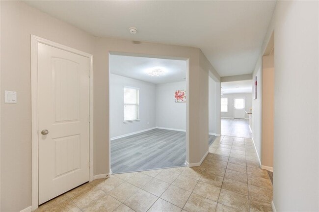 Building Photo - 9207 Ranch Ridge Ln