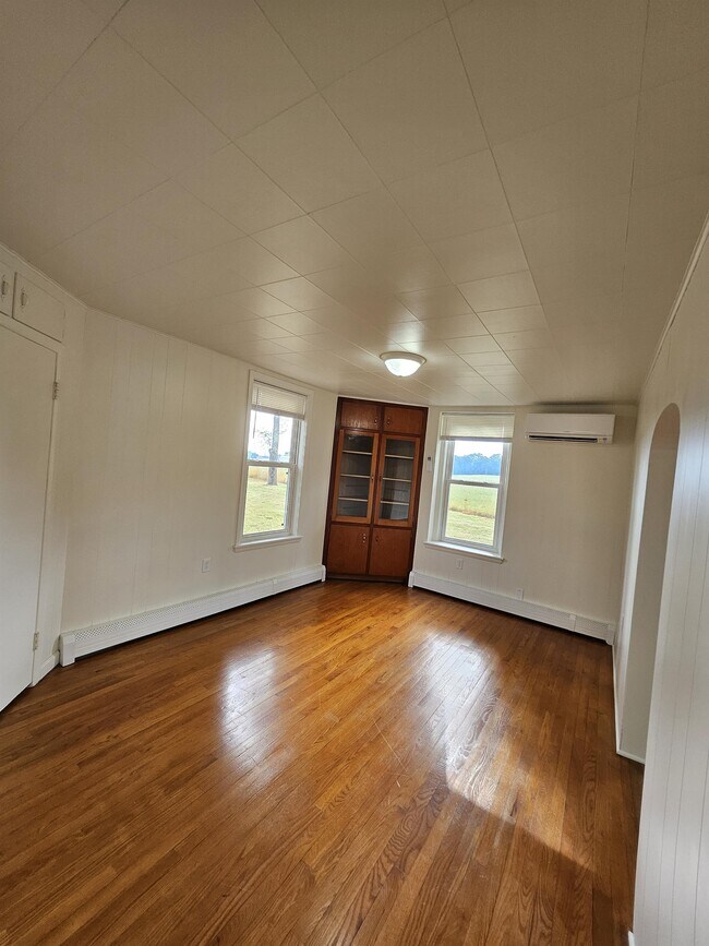 Building Photo - 5960 Taneytown Pike