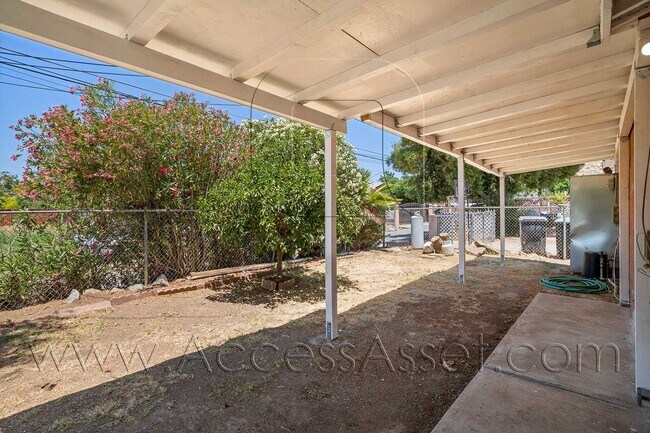 Building Photo - 23865 Goetz Dr