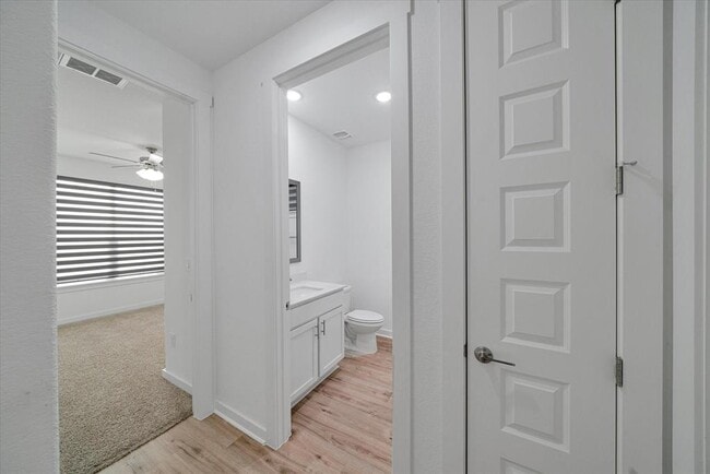 Building Photo - 316 Peace Pipe Way