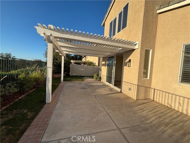 Building Photo - 33 Grassy Knoll Ln