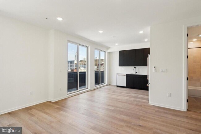 Building Photo - 225-27 N 12th St