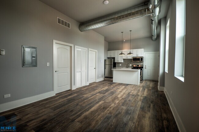 Floorplan - 1758 W. 21st Pl. / 2115 S. Wood St.