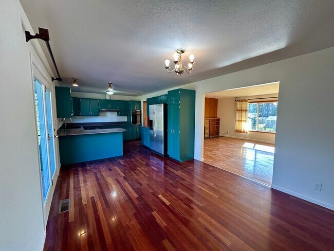 Building Photo - 1XMC3222