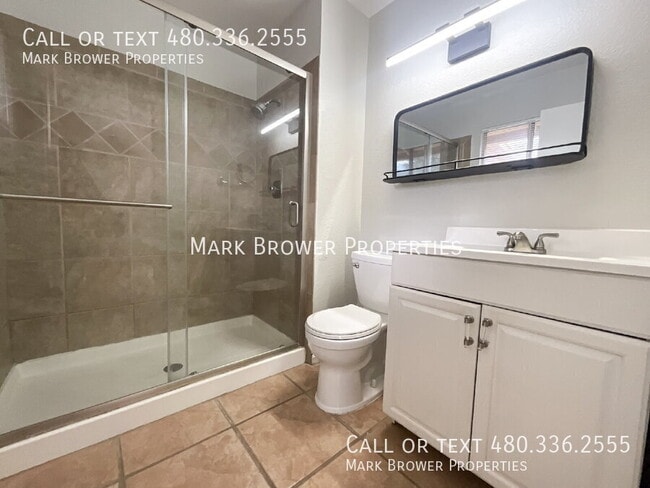 Building Photo - 1349 W Gila Ln