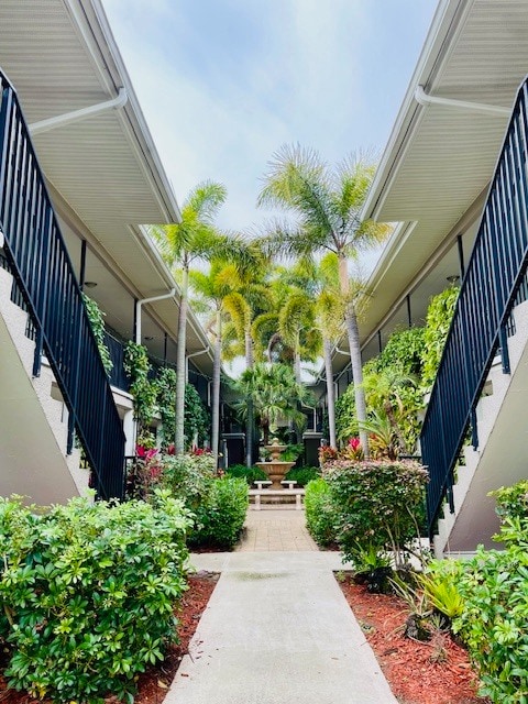 Building Photo - 212 S Church Ave