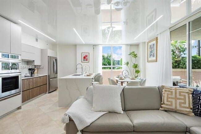 Building Photo - 17555 Atlantic Blvd