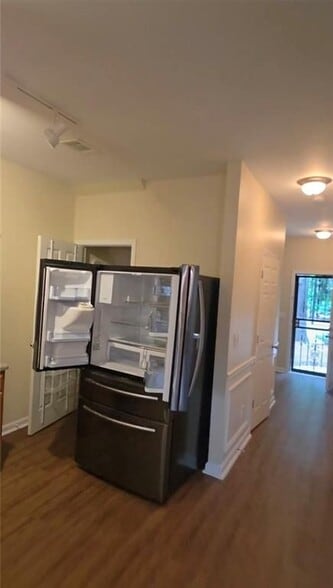 Building Photo - 4247 Youngstown Cir