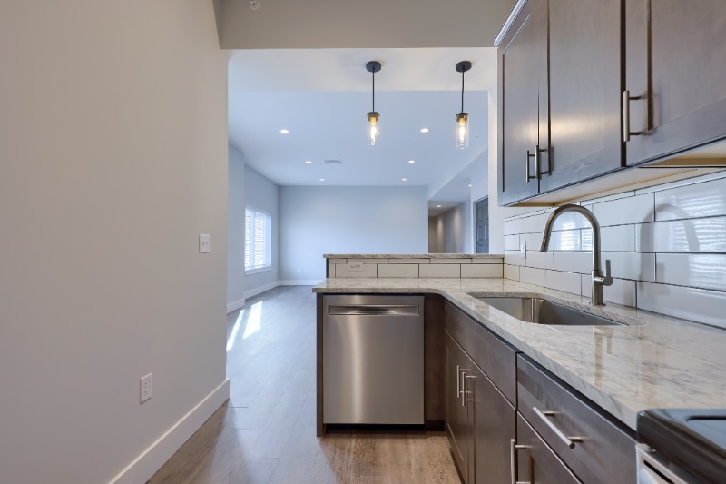 Building Photo - 117 W Main St