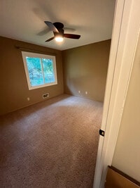 Building Photo - 8605 Ivywood Ave S