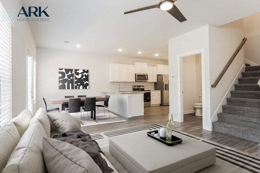 Building Photo - 5509 Cathwick Dr