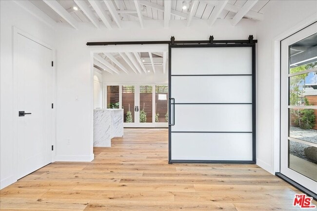 Building Photo - 4027 Moore St