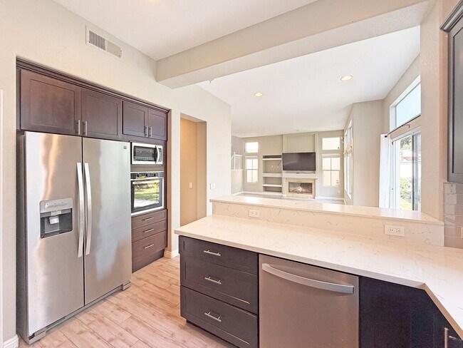 Building Photo - SD: Spacious 3BD/3BA Home in University City with Community Pool, Backyard Patio & 2-Car Garage