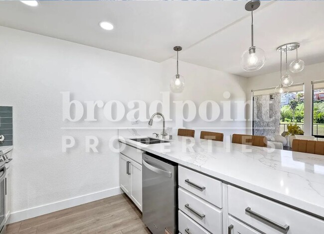 Building Photo - 2507 Navarra Dr