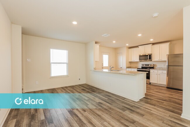 Building Photo - 306 Pvt Rd