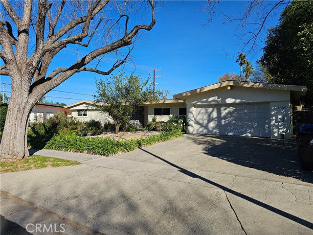 Building Photo - 5352 Bayer Pl