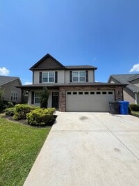 Building Photo - 3 BR 2 1/2 Bath, Just a Short Distance to Swamp Rabbit and Downtown Greenville!