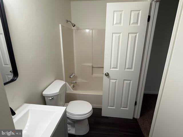 Building Photo - 124 Azalea Ct